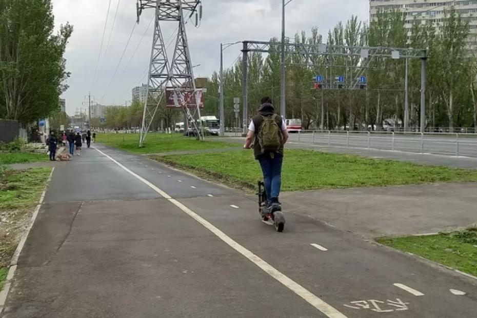 Вот и приехали: в России начнут штрафовать самокатчиков