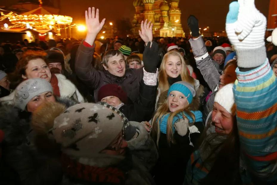 Праздничные дни меняют из-за ситуации в стране: новогодние каникулы 2024-2025 никогда не будут такими, как раньше