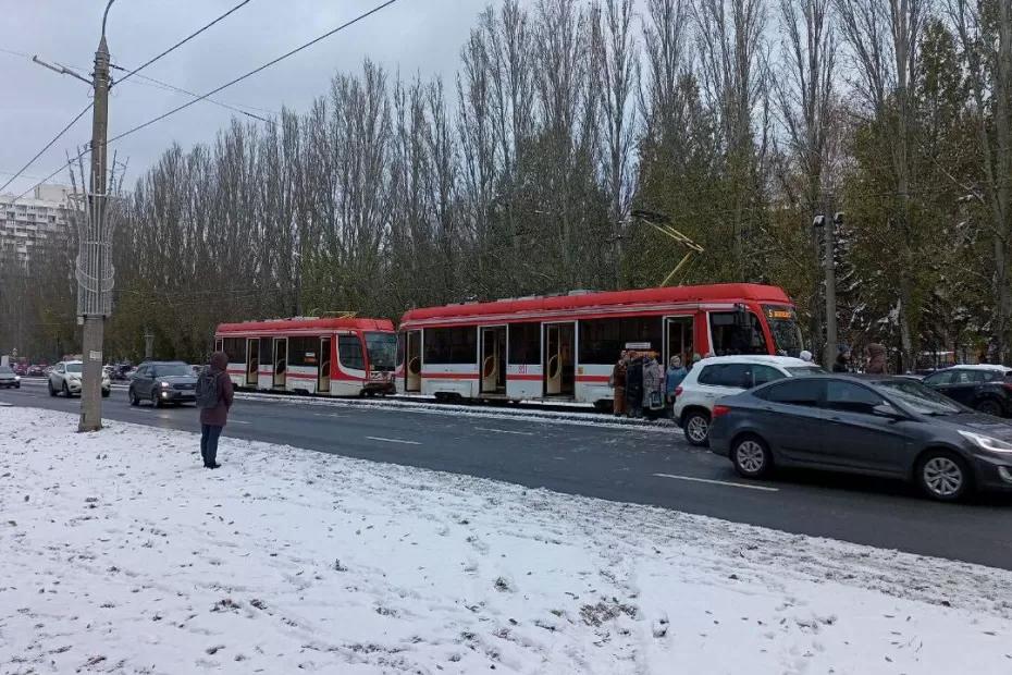 В Самаре сегодня, 6 ноября, сошел с рельсов трамвай на проспекте Ленина