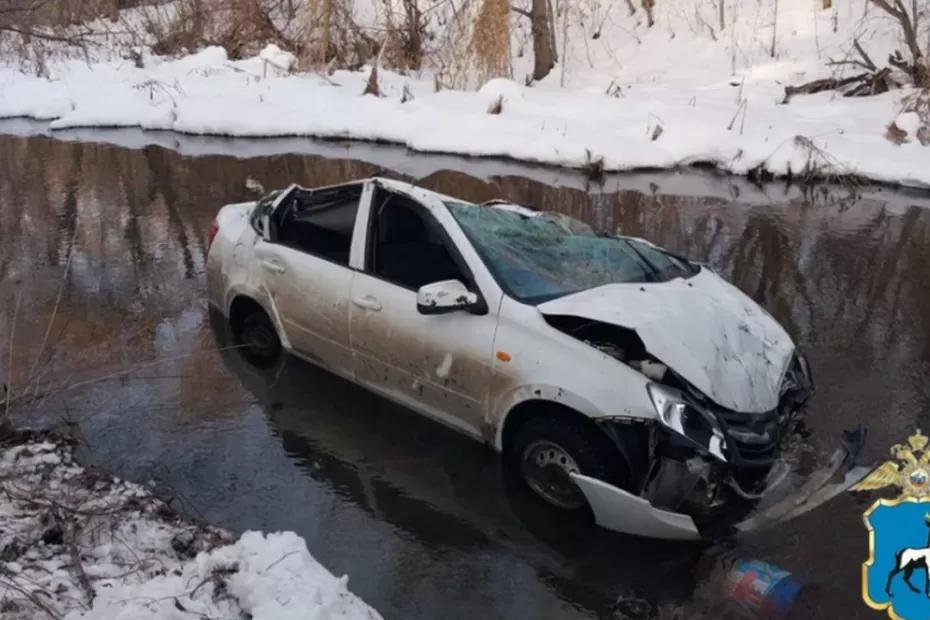 От жизни ничего не осталось. В Самарской области мужчина разбился об дно реки