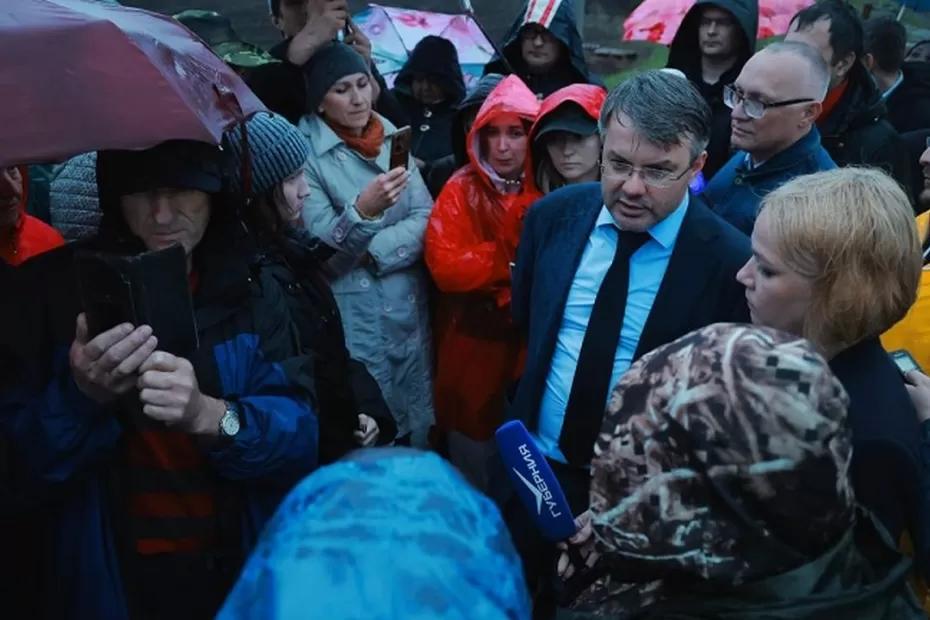 В Кривом Озере прошла встреча с жителями по вопросу строительства крематория В Кривом Озере прошла встреча с жителями по вопросу строительства крематория
