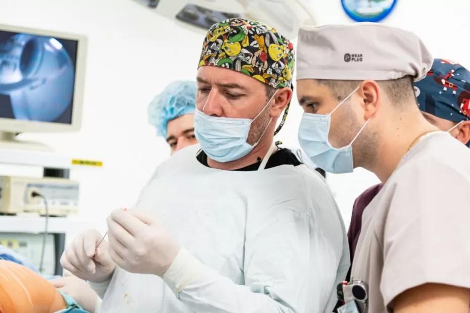 В Клиниках СамГМУ избавили пациента от камней в обеих почках