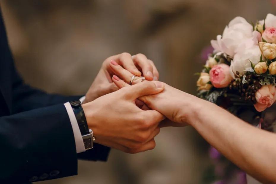 CRC: брак может снизить риски развития рака