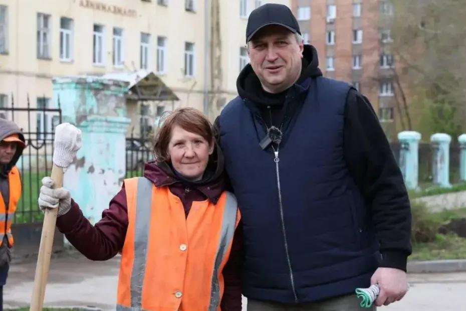 Мэр Самары Иван Носков: &laquo;Спасибо всем, кто и в ветреную дождливую погоду вышел наводить чистоту в любимом городе&raquo;