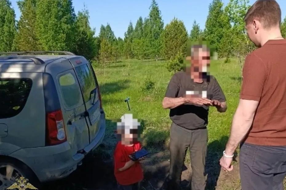 В Самарской области нашли заблудившихся в лесу пенсионера и ребенка