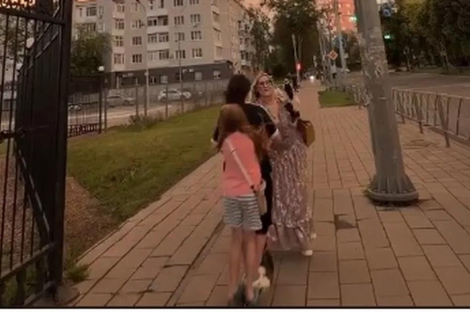Две школьницы на электросамокате сбили женщину в Самаре на улице Урицкого