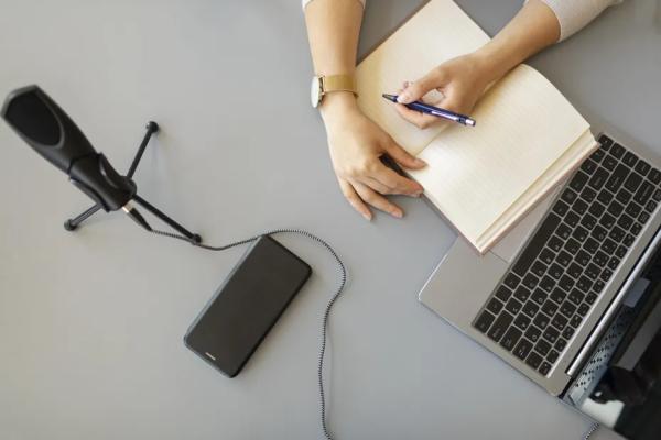 Поздравление губернатора Самарской области В.А.Федорищева с Днем местного самоуправления