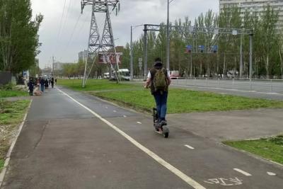 Приехали: в России начнут штрафовать самокатчиков