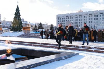 Вячеслав Федорищев почтил память погибших в Макеевке участников СВО