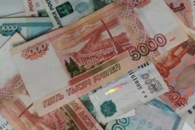 Россиянам решили срочно дать по 10 000 рублей от СФР. Названа точная дата прихода денег на карту  в мае