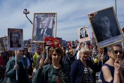 Трансляция Бессмертного полка 9 мая 2025 года