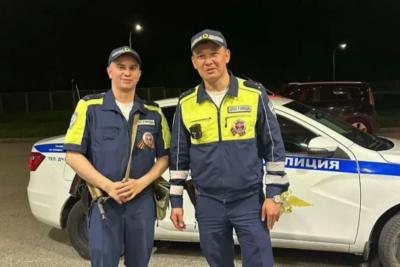 Самарские полицейские с мигалками довезли роженицу до больницы