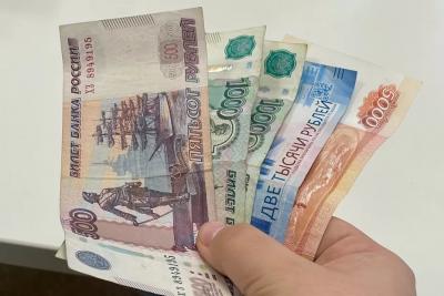 В первые месяцы 2025 года уровень средней зарплаты в Самаре вырос на 13,6%
