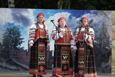 28 мая в Самаре открылась выставка «Народный кутюр, или калейдоскоп нарядов»