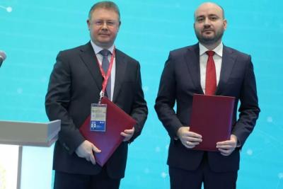 Правительство Самарской области и «КуйбышевАзот» подписали соглашение о сотрудничестве в рамках ПМЭФ на 25 млрд рублей