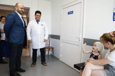 Самарский губернатор дал поручение по модернизации Кошкинской районной больницы и детского сада