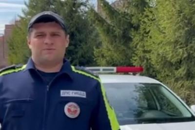 В Самарской области инспектор ДПС помог мужчине, которому стало плохо в машине