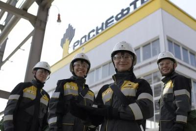 Один из крупнейших нефтеперерабатывающих заводов в Поволжье - Куйбышевский НПЗ - отмечает своё 80-летие.