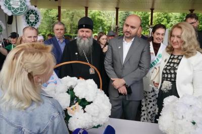 Вячеслав Федорищев принял участие в благотворительной акции &laquo;День Белого Цветка&raquo;