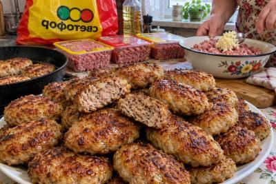 Скупаю дешёвый фарш в &laquo;Светофоре&raquo; пачками: добавляю 1 ложку - и котлеты как в ресторане, а не сухие &laquo;подошвы&raquo;