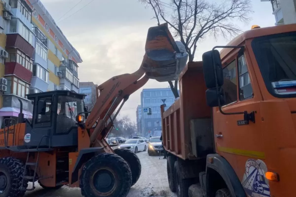 В Самаре в праздничные дни с улиц города вывезли больше 27 тысяч тонн снега