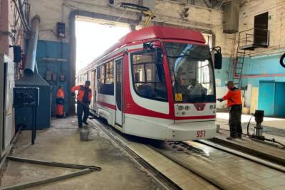 В Самаре транспортное предприятие проводит генеральную уборку