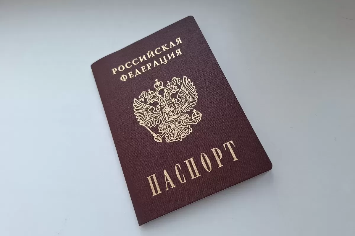 30 самарских школьников получили паспорта в рамках программы «Мы - граждане России!»