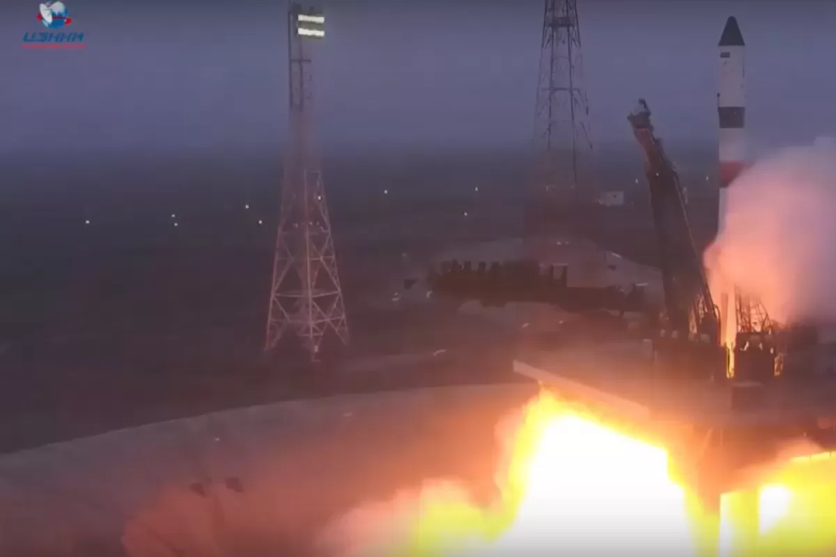 Самарская ракета-носитель с едой и лекарствами стартовала с космодрома Байконур
