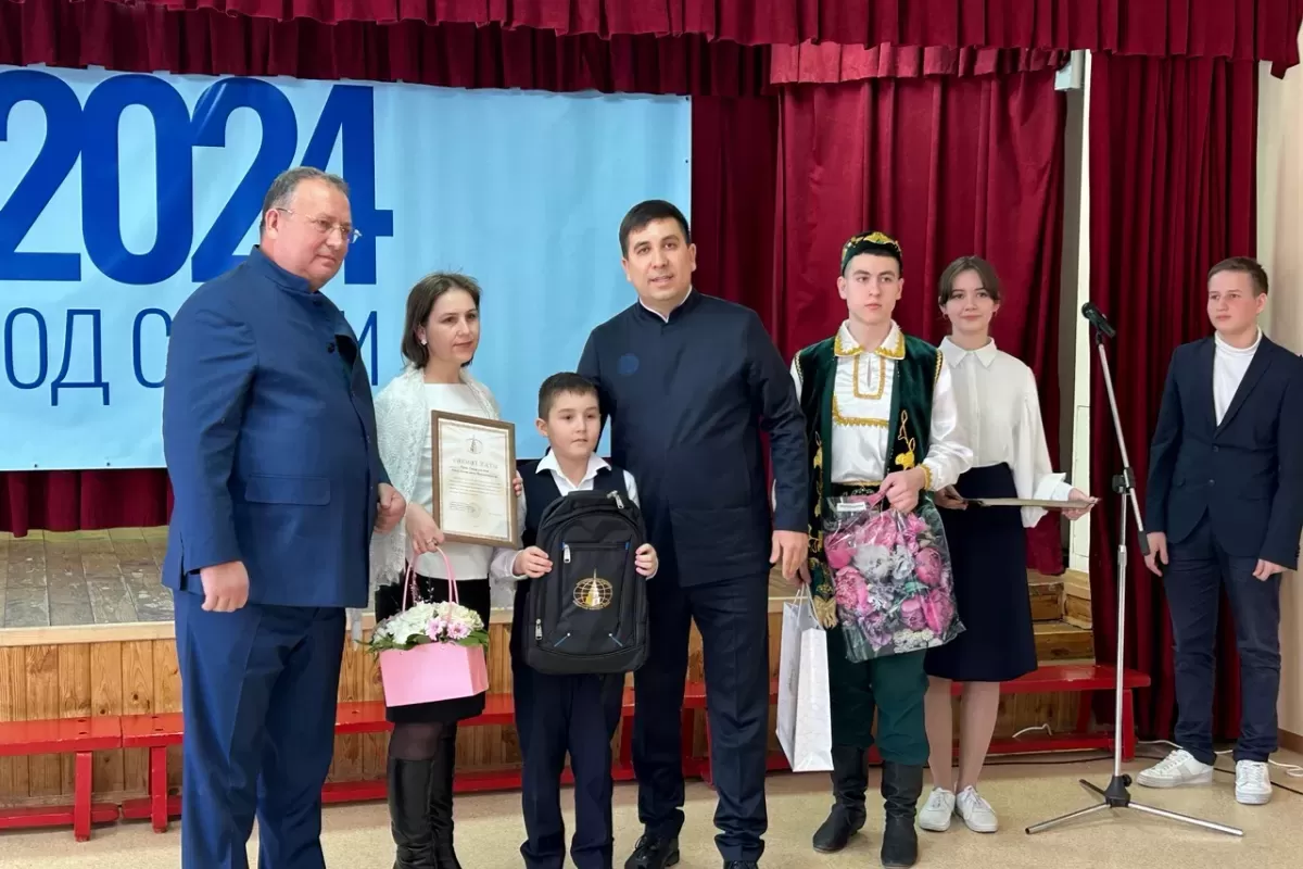 В самарской школе «Яктылык» прошел праздник «Крепкая семья - основа государства»