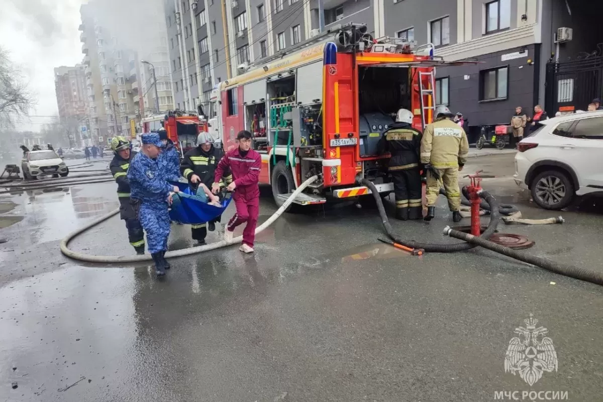 На пожаре в историческом центре Самары спасли двоих человек 