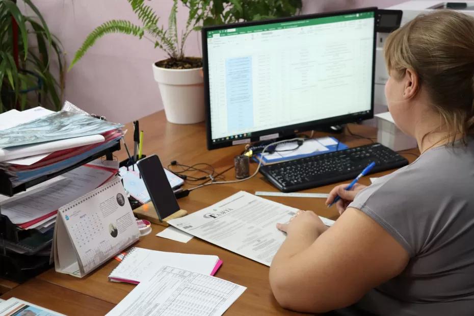 40 % самарцев встречаются с коллегами вне работы 40 % самарцев встречаются с коллегами вне работы