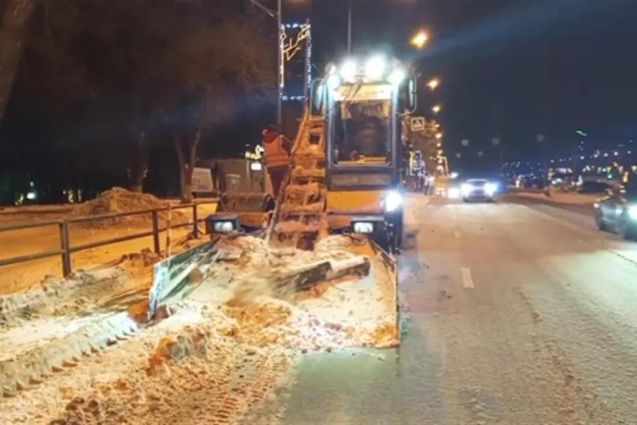 Более 960 тонн снега вывезли за сутки с трасс Самарской области