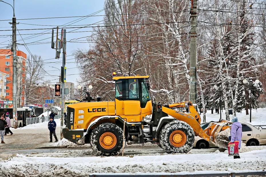 Ночью 4 февраля в Самаре вывозить снег будут более 60 большегрузов