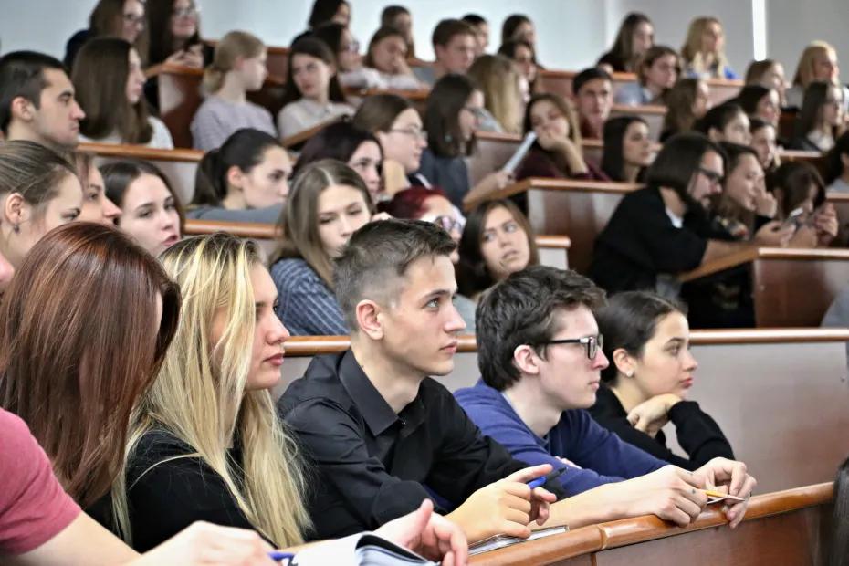 Самарские многодетные семьи могут компенсировать обучение ребенка в вузе