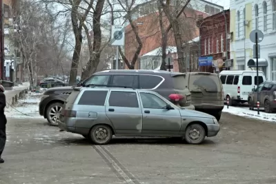 За ночь с улиц Самары эвакуировали 12 автомобилей, мешавших уборке снега