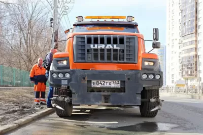 Поливочно-моечные машины вышли на самарские дороги