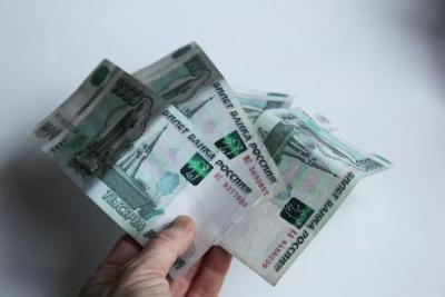 В Самарской области размер зарплат вырос почти на 16 тысяч рублей за год