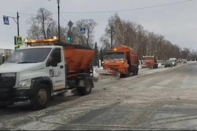 Коммунальные службы Самары работают в усиленном режиме из-за метели 