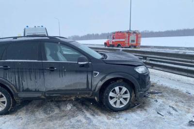 Два человека пострадали в ДТП на трассе в Самарской области - фото