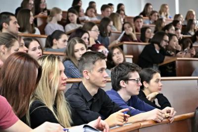 Самарские многодетные семьи могут компенсировать обучение ребенка в вузе