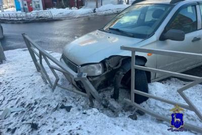 14-летняя девочка попала под колеса автомобиля в Промышленном районе Самары