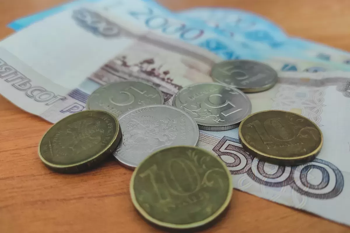 На рубль больше - и вы в шоколаде: почти половина россиян живут в нищете