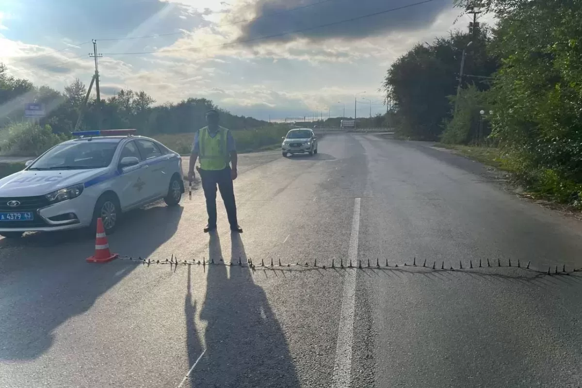 Полиция выставила патрули и раскатала по дорогам Сызрани стальные ежи