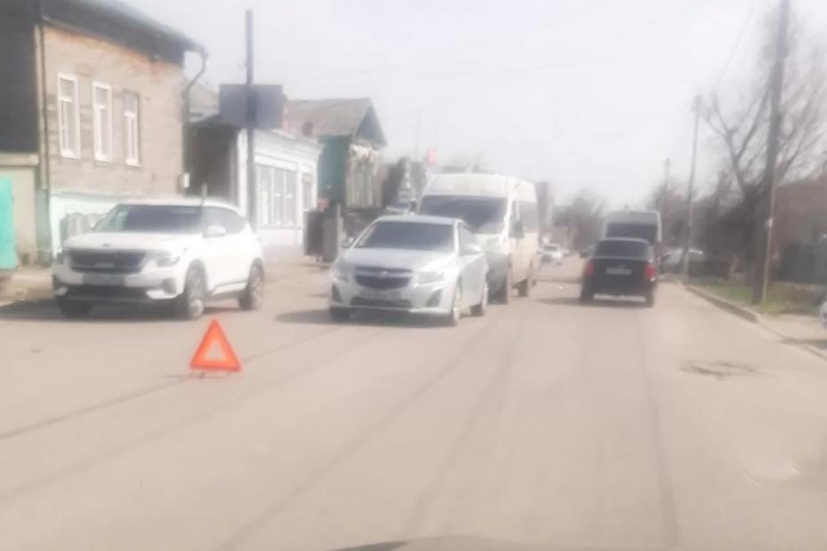 В Сызрани полиция работает на месте ДТП с маршрутным микроавтобусом