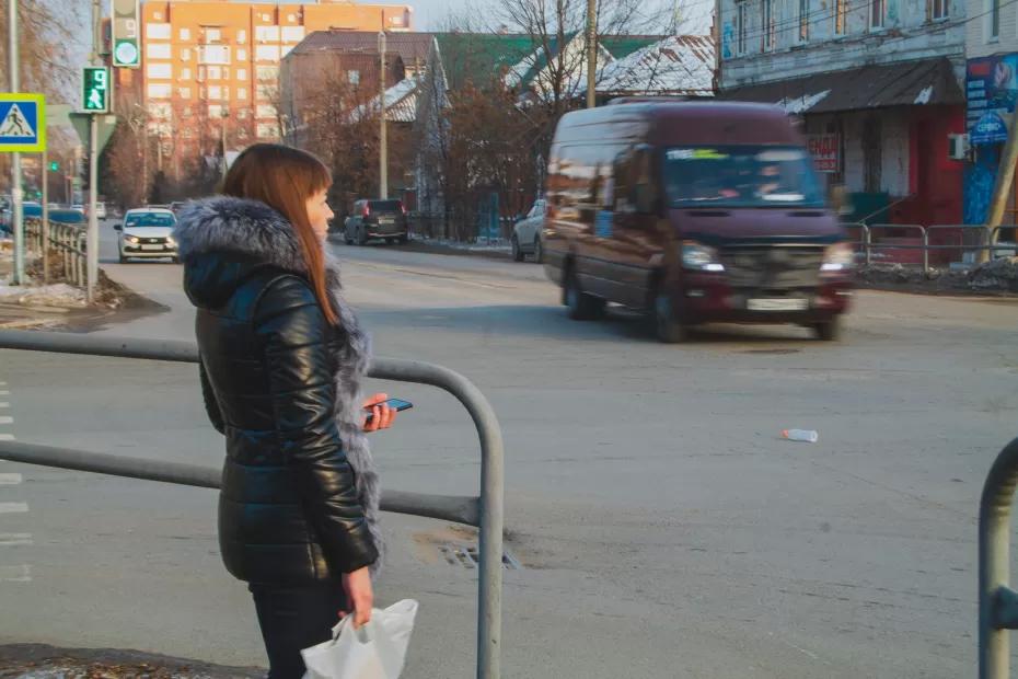 Платить будем лицом, должники под прицелом, загадочный щар в небе и снег сразу после бабьего лета: важное к этому часу