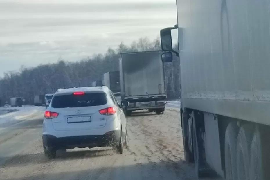 Трасса М-5 перекрыта, автобусы встали на прикол: в Самарской области действуют ограничения