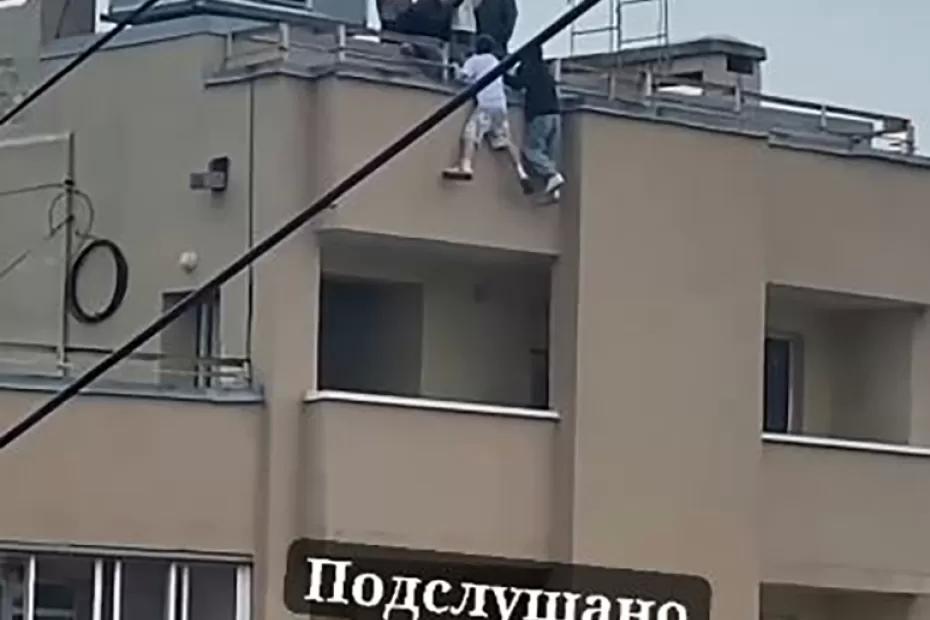 Заглянуть в лицо смерти: Екатерина Мизулина предупредила о жуткой забаве детей Заглянуть в лицо смерти: Екатерина Мизулина предупредила о жуткой забаве детей