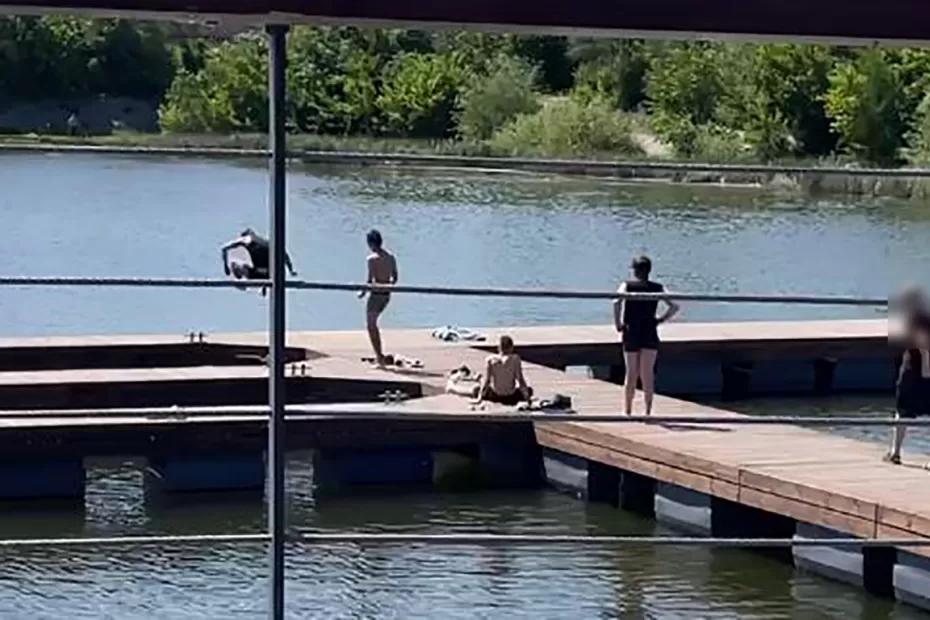 Пришло лето в Сызрань - жди беды: на набережной и пальцем никто не пошевелил Пришло лето в Сызрань - жди беды: на набережной и пальцем никто не пошевелил