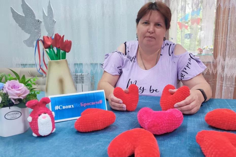 Сердечки Натальи из Сызрани греют сердца солдат на передовой Сердечки Натальи из Сызрани греют сердца солдат на передовой