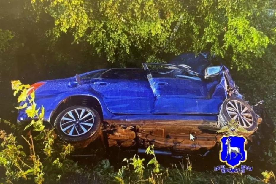 Легковушка вылетела в кювет: ночью пять человек пострадали в аварии в Самарской области Легковушка вылетела в кювет: ночью пять человек пострадали в аварии в Самарской области